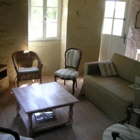 House De Mont * Taxat-Senat